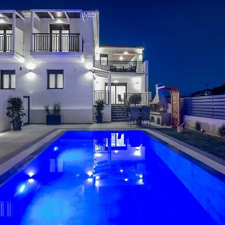 Βίλα Eagle's Nest - Adjoining Villas!